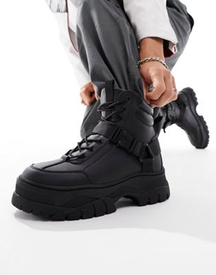 Черные ботинки из искусственной кожи на шнуровке ASOS DESIGN на массивной подошве ASOS DESIGN