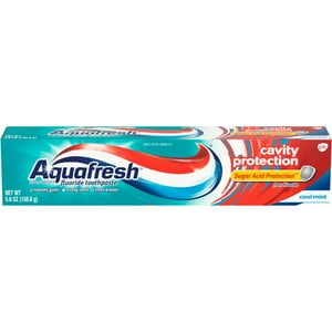 Aquafresh Cavity Protection Fluoride Toothpaste, Cool Mint, 5.6 Ounce Aquafresh