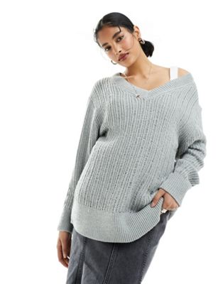 Светло-серый свитер объемной вязки с v-образным вырезом и лесенкой Weekday Farila Weekday