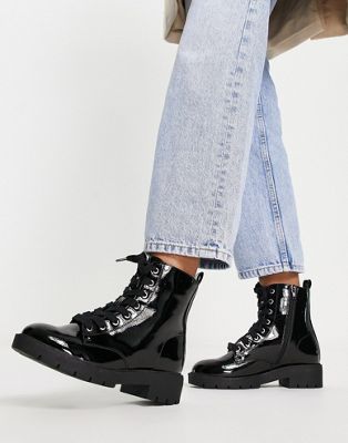 Черные лакированные ботинки на массивной шнуровке на плоской подошве New Look New Look