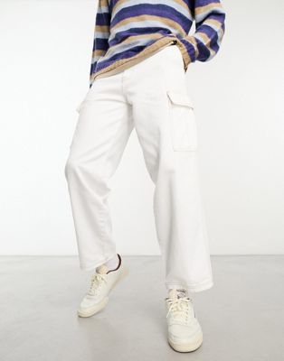 Бежевые брюки карго с контрастной строчкой Pull&Bear Pull&Bear