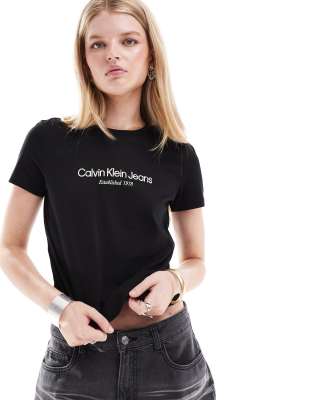 Женская Футболка Calvin Klein Jeans institutional graphic baby tee черная Calvin Klein