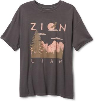 Zion Graphic Boyfriend T-Shirt - Women's GIRL DANGEROUS