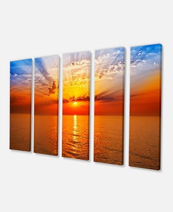 Холст Designart Orange Sea Sunrise под голубым небом - 60 "X 28" - 5 панелей Design Art