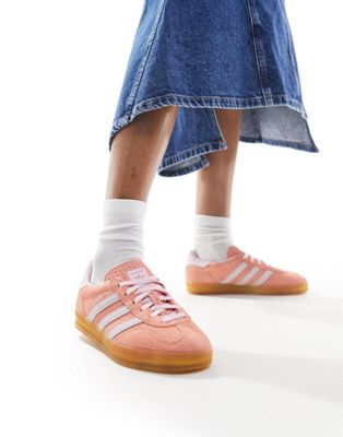 Унисекс кроссовки Adidas Originals Gazelle Indoor для повседневной носки в оранжево-розовом цвете Adidas