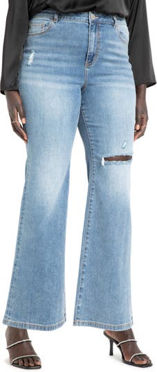 Расклешенные джинсы с эффектом потертости ELOQUII