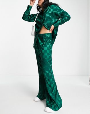 Сатиновые широкие брюки зеленого цвета в шахматную клетку Lola May — часть комплекта Lola May
