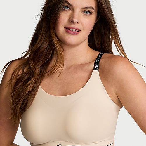 Женская Базовые майки и топы The T-shirt Lightly Lined Comfort Bra The T-shirt