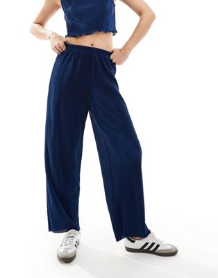 ONLY straight leg plisse pants in navy - part of a set  ONLY