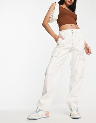 Светло-бежевые брюки карго со швами ASOS DESIGN с контрастной строчкой ASOS DESIGN
