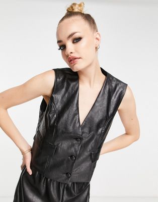 Extro & Vert boxy cropped vest in black faux leather Extro & Vert