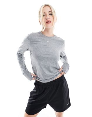 Серая футболка с длинными рукавами Nike Running Dri-FIT Swift Elemant UV Nike