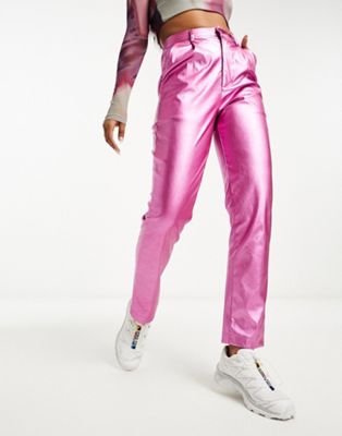 Розовые прямые брюки из полиуретана с эффектом металлик Heartbreak Heartbreak