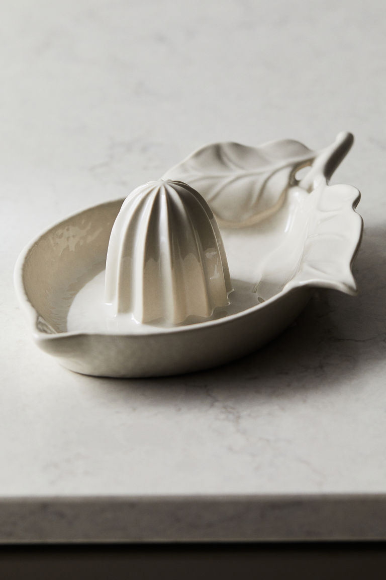 Stoneware Lemon Squeezer H&M