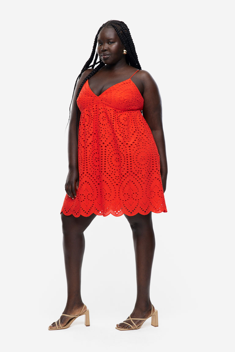 Платье с вышивкой на люверсах H&M