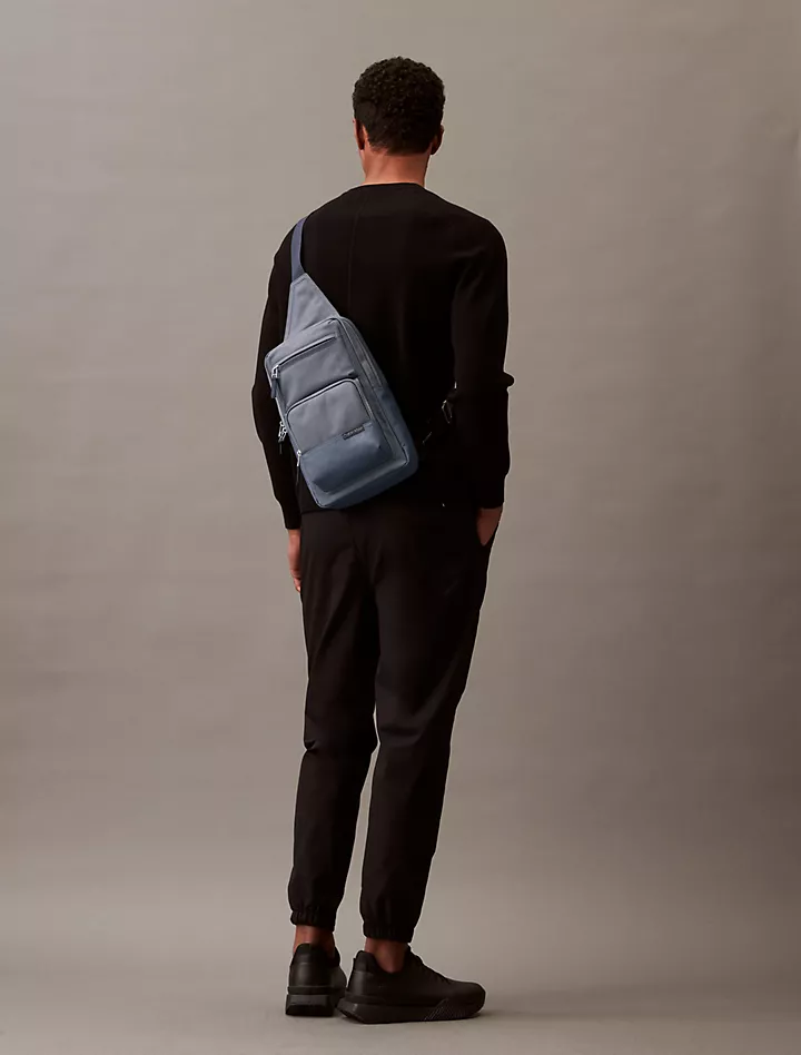 Универсальная сумка-слинг Calvin Klein