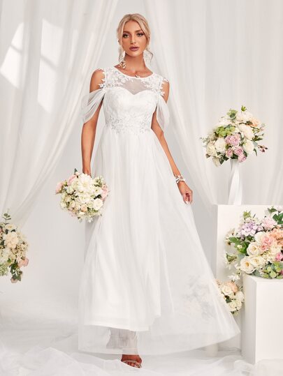 Свадебное платье с гипюровой кружевной отделкой SHEIN