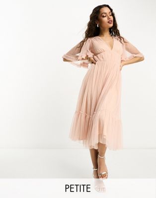 Розовое платье миди из тюля с рукавами-крылышками Beauut Petite Bridesmaid Beauut