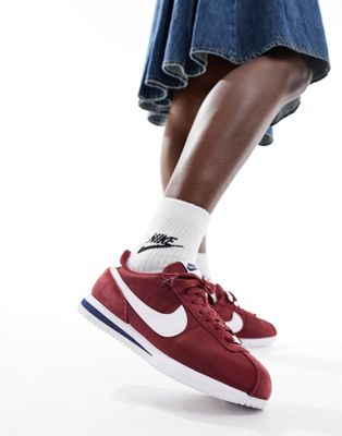  Женские кроссовки Nike Cortez из нейлона в красном цвете Nike