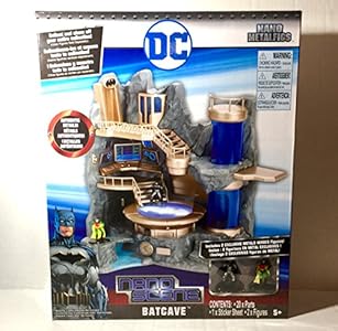 Jada Toys Nano Metalfigs Nanoscene Batcave Collectors Enviroment (23Piece) DC Comics