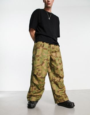Свободные брюки карго цвета хаки с камуфляжным принтом Jaded London Jaded London