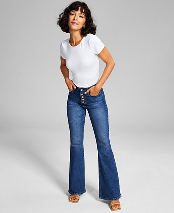 Женские расклешенные джинсы с пуговицами и выцветшими штанинами And Now This