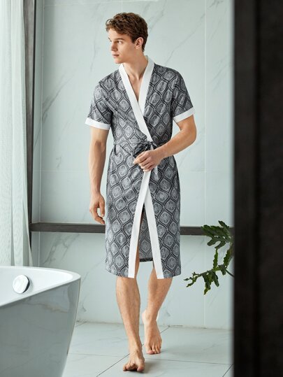 для мужчины Домашний халат с принтом с поясом SHEIN