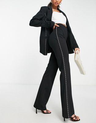 Черные расклешенные брюки с завышенной талией и жемчужной отделкой по бокам Miss Selfridge — часть комплекта Miss Selfridge