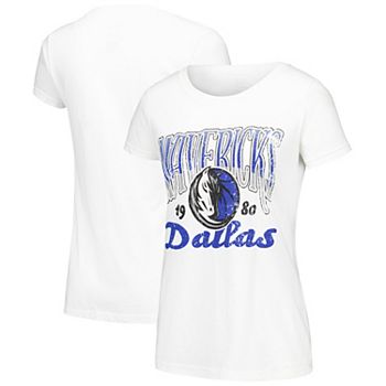 Женская Футболка Stadium Essentials Белая Dallas Mavericks Sky High Stadium Essentials