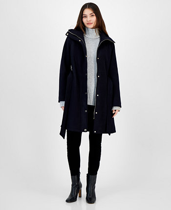 Миниатюрное пальто с поясом, созданное для Macy's Michael Kors