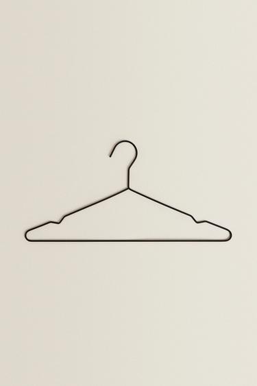 RUBBERIZED HANGERS (PACK OF 6) Zara Home