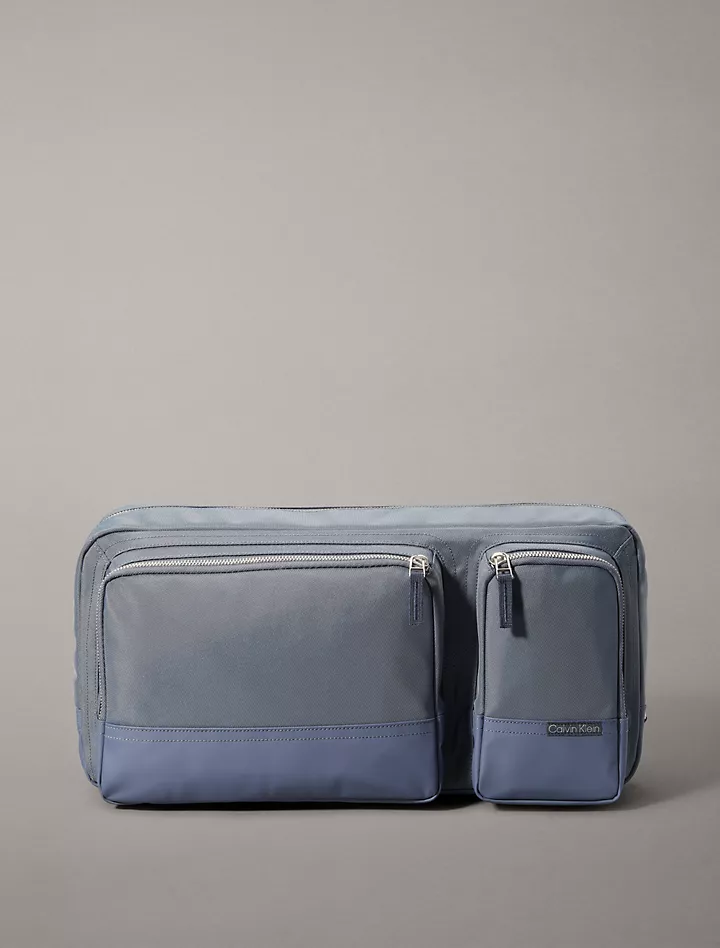 Универсальная сумка-слинг большого размера Calvin Klein