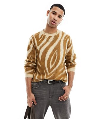 Пушистый свитер непринужденной вязки с коричневым животным принтом ASOS DESIGN ASOS DESIGN