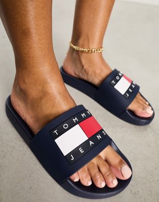 Tommy jeans deals flag pool slide