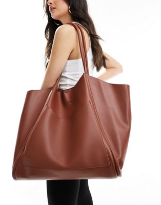 Объемная сумка-тоут шоколадно-коричневого цвета со съемным карманом PASQ PASQ