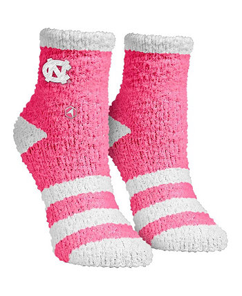 Женские носки Розовые носки North Carolina Tar Heels Fuzzy Crew Socks Rock 'Em