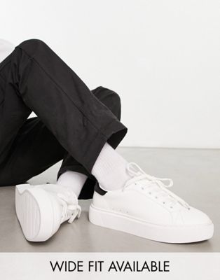 Белые массивные кроссовки на шнуровке ASOS DESIGN ASOS DESIGN