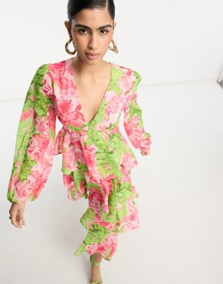 Розовое платье макси с оборками Pretty Lavish с цветочным принтом Pretty Lavish