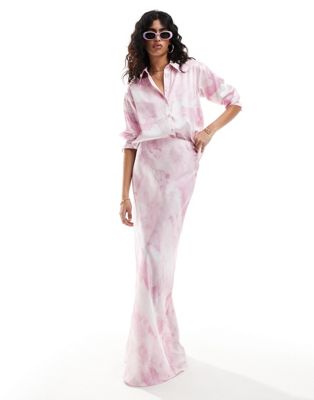 Атласная юбка макси Style Cheat с розовым принтом - часть комплекта Style Cheat