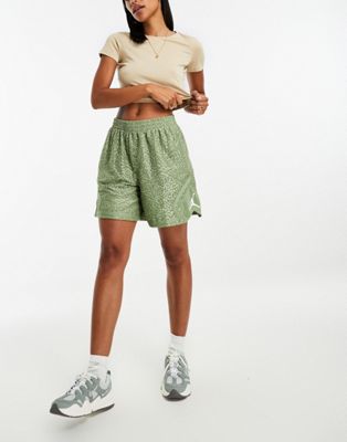 Зеленые шорты с бриллиантами Nike Jordan Jordan