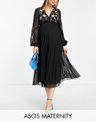 Черное фактурное платье миди со складками и вышивкой по всей поверхности ASOS DESIGN Maternity ASOS Maternity
