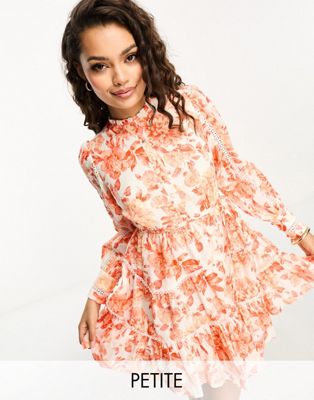 Женское мини-платье с оборками Ever New Petite в оранжевом цвете с цветочным узором Ever New