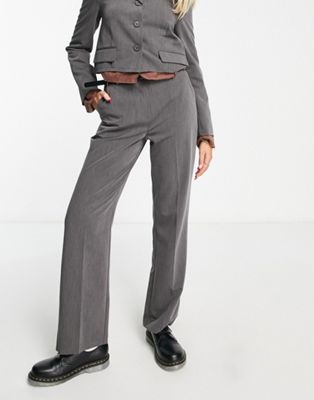 Серые прямые брюки COLLUSION со съемным ремнем из искусственной кожи - часть комплекта Collusion