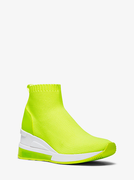 Michael kors skyler hotsell sneaker