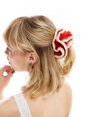 Reclaimed Vintage crochet scrunchie in white and red Reclaimed Vintage