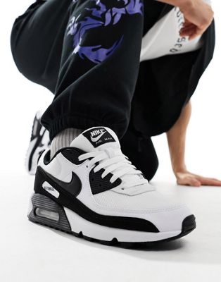 Мужские кроссовки Nike Air Max 90 в белом и черном цвете. Nike