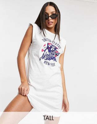 Белое эксклюзивное платье-футболка Noisy May Tall с университетским логотипом США Noisy May Tall
