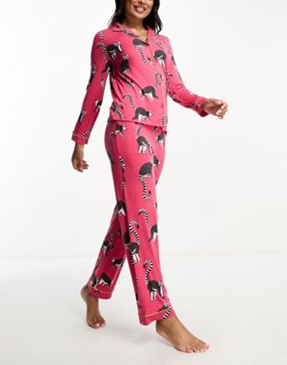 Ярко-розовый пижамный комплект из топа и брюк на пуговицах Chelsea Peers из джерси с принтом лемура Chelsea Peers