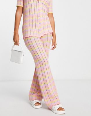 Широкие брюки крючком Damson Madder розового цвета с зигзагом — часть комплекта Damson Madder