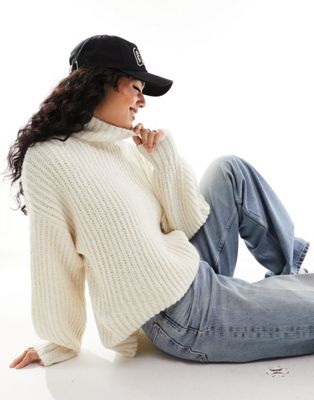 Кремовый вязаный свитер с высоким воротником и длинными рукавами Vero Moda VERO MODA